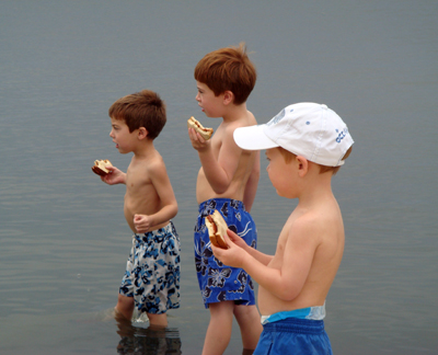 in-the-bay-20071 Can't stop for lunch! Summer 2007