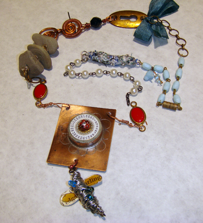 Maureen's necklace (of Maureensmojo on Etsy)