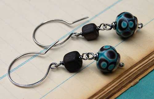lotsa-dots-earrings