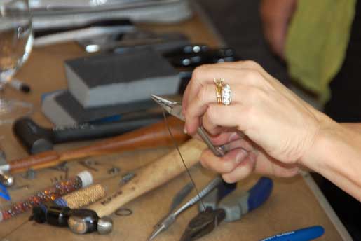 These hands sure know how to make beauty with wire