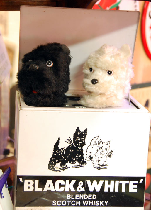 adamstown_blackandwhitescot