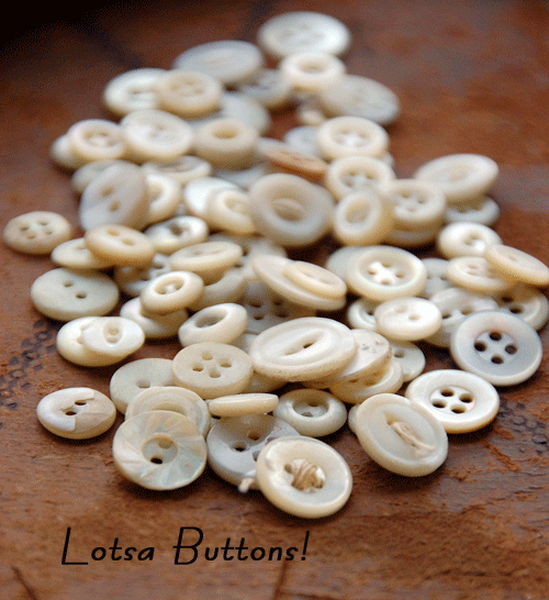 mother-of-pearl_buttons