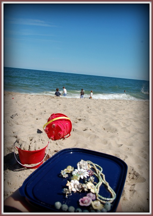 beadtablewednesday_beach-version