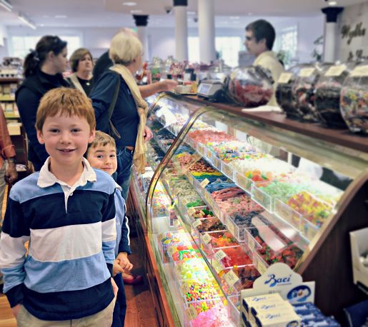 Wythe Candy Shop - Williamsburg